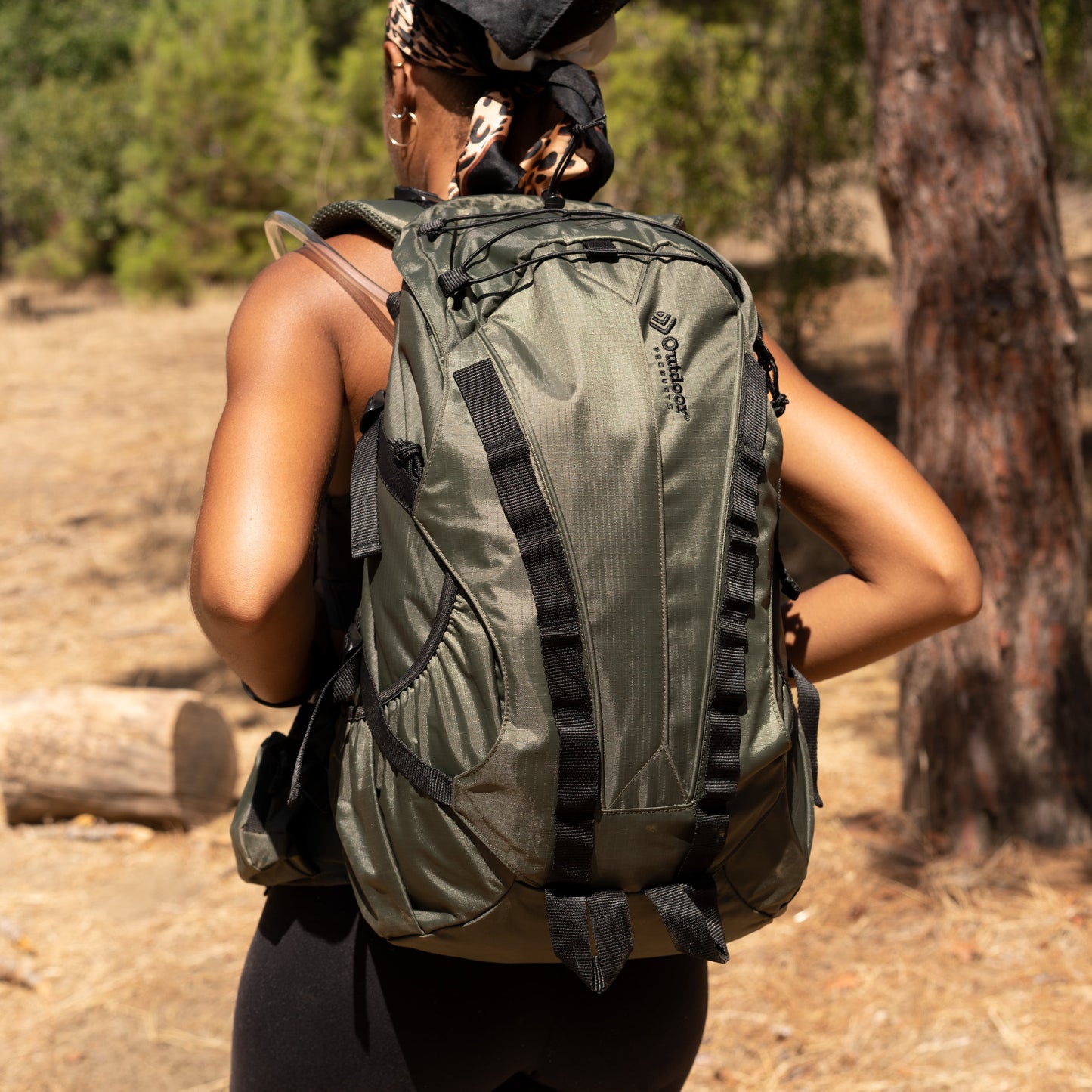 Big Sur 28 L Hydration Backpack, with 1 3-Liter Reservoir, Internal Frame, Green, Hiking